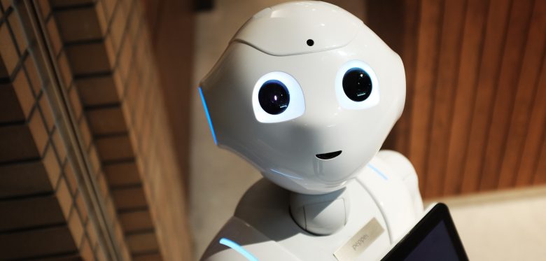 Menschen unter Maschinen - Roboter mit künstlicher Intelligenz